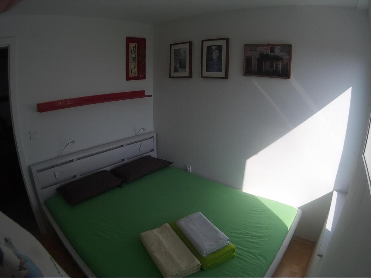 Apartment Lavanda Mandre Buitenkant foto